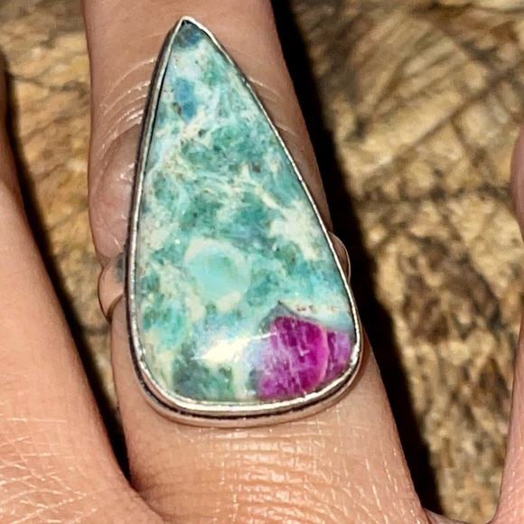 Ruby Fuschite Ring Size 5 1/2 - Picture 2 of 8